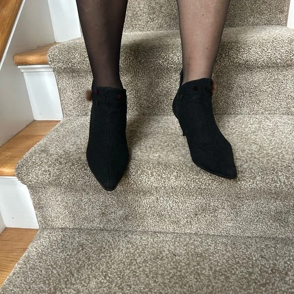 Dior vintage Black  wool ankle Heeled Boots. - Picture 12 of 12